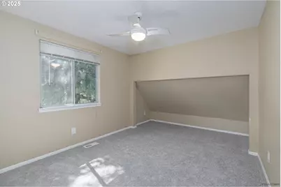 20182 SW Tillamook Ct, Tualatin, OR 97062 - Photo 33