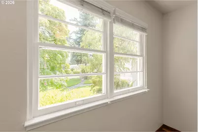 6918 NE Hancock St, Portland, OR 97213 - Photo 17