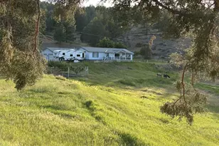 27028 Adam Rd, Canyon City, OR 97820 - Photo 3
