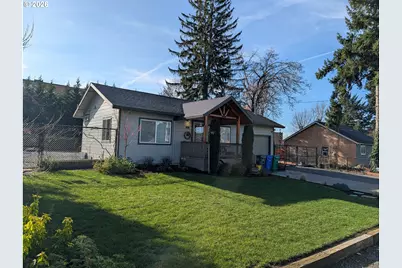 8818 SE Rhone St, Portland, OR 97266 - Photo 1