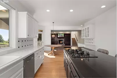 14405 NW Valley View Ln, Portland, OR 97231 - Photo 13