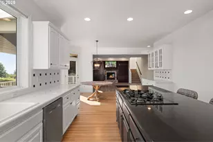 14405 NW Valley View Ln, Portland, OR 97231 - Photo 13