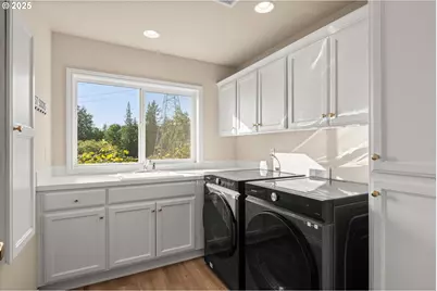 14405 NW Valley View Ln, Portland, OR 97231 - Photo 25