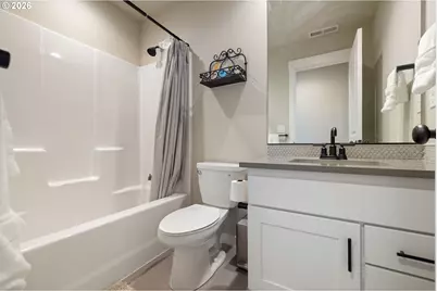 17322 SE Crossroads Ave, Happy Valley, OR 97089 - Photo 27