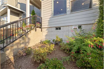 17322 SE Crossroads Ave, Happy Valley, OR 97089 - Photo 5