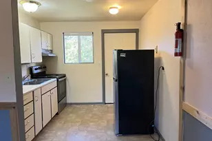 1260 10th St, Florence, OR 97439 - Photo 11