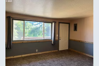 1260 10th St #23, Florence, OR 97439 - Photo 5