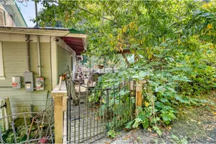 324 W F St, Rainier, OR 97048 - Photo 25