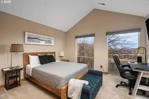 5047 SW View Point Terrace, Portland, OR 97239 - Photo 25