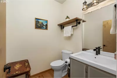 5047 SW View Point Ter #C, Portland, OR 97239 - Photo 17