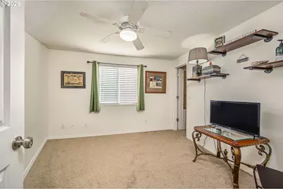 1580 S 60th St, Springfield, OR 97478 - Photo 9