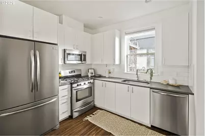 1242 N Morgan St, Portland, OR 97217 - Photo 7