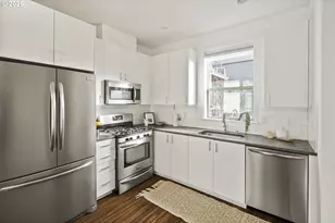 1242 N Morgan St, Portland, OR 97217 - Photo 7