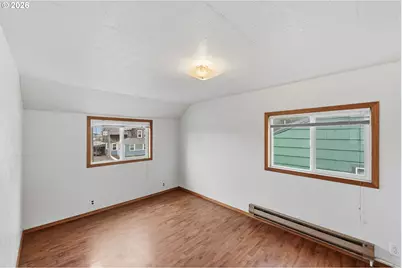 1545 Meade St, North Bend, OR 97459 - Photo 25