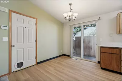 7306 SE 76th Ave, Portland, OR 97206 - Photo 9