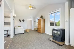 461 NE 16th Ave, Hillsboro, OR 97124 - Photo 15