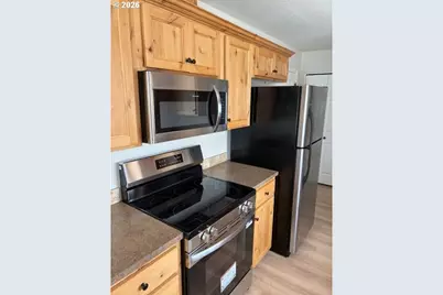 503 SE 157th Ave, Portland, OR 97233 - Photo 9
