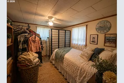 1107 Jasper St, Cove, OR 97824 - Photo 9