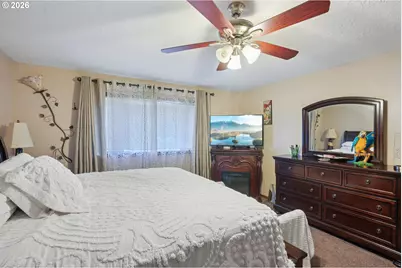 800 SE Greenway Dr, Gresham, OR 97080 - Photo 23