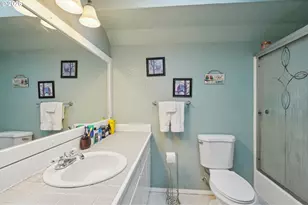 800 SE Greenway Dr, Gresham, OR 97080 - Photo 27