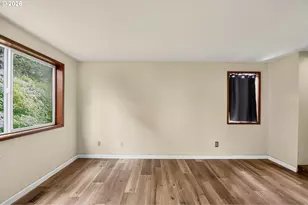 646 SW 11th St, Newport, OR 97365 - Photo 7