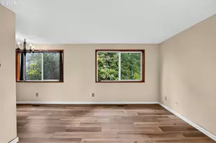 646 SW 11th St, Newport, OR 97365 - Photo 5