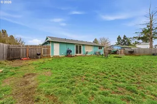 406 Carol Ct, Molalla, OR 97038 - Photo 5