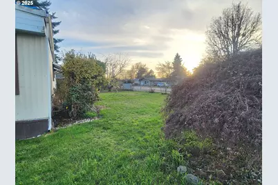 403 Rosedell St, Amity, OR 97101 - Photo 3