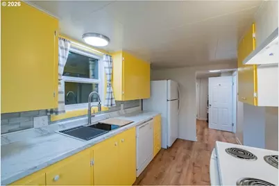 805/815 4th Ave, Sweet Home, OR 97386 - Photo 9