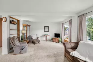 9801 SE Pardee St, Portland, OR 97266 - Photo 9