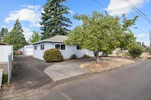 9801 SE Pardee St, Portland, OR 97266 - Photo 3