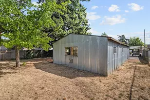 9801 SE Pardee St, Portland, OR 97266 - Photo 35