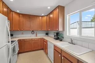 9801 SE Pardee St, Portland, OR 97266 - Photo 21