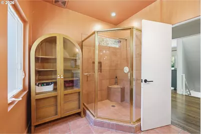 100 NW Pittock Ave, Portland, OR 97210 - Photo 9