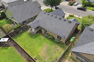 1070 Prairie Meadows Ave, Junction City, OR 97448 - Photo 25