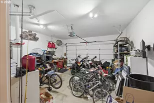 1070 Prairie Meadows Ave, Junction City, OR 97448 - Photo 21