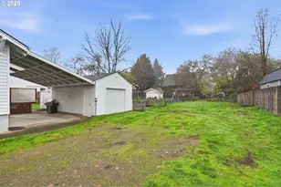 8420 N Smith St, Portland, OR 97203 - Photo 21