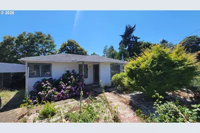 168 NE Broadway St, Myrtle Creek, OR 97457 - Photo 1
