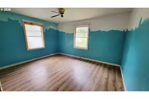 168 NE Broadway St, Myrtle Creek, OR 97457 - Photo 9