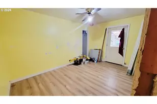 168 NE Broadway St, Myrtle Creek, OR 97457 - Photo 15