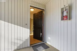 5415 NE 34th St, Vancouver, WA 98661 - Photo 3