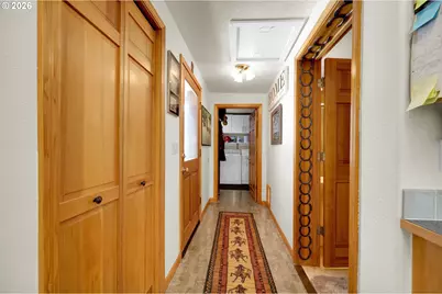 37410 Hills Creek Rd, Springfield, OR 97478 - Photo 11