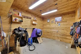 37410 Hills Creek Rd, Springfield, OR 97478 - Photo 25