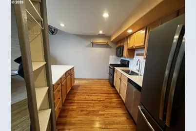 2611 NW Upshur St #207, Portland, OR 97210 - Photo 5