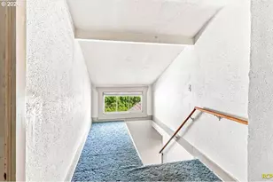 15325 SE Stark St, Portland, OR 97233 - Photo 25