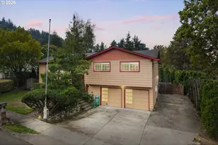 586 SW 6th St, Gresham, OR 97080 - Photo 3
