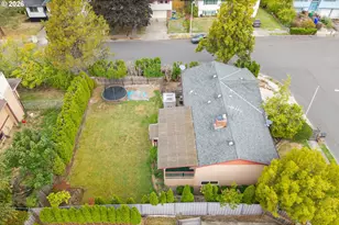 586 SW 6th St, Gresham, OR 97080 - Photo 43