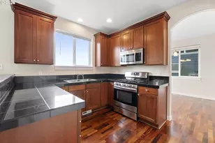 12818 SE Meadehill Ave, Happy Valley, OR 97086 - Photo 9