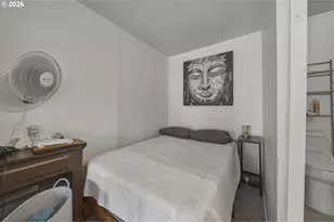 11005 NE Schuyler St, Portland, OR 97220 - Photo 23