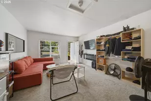 11005 NE Schuyler St, Portland, OR 97220 - Photo 25